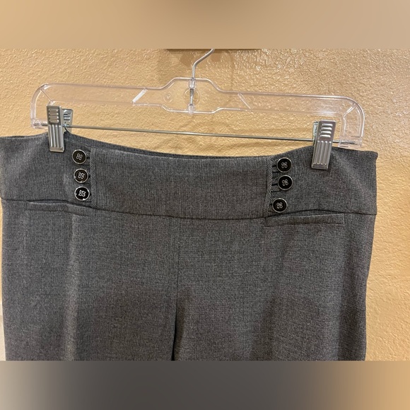 White House Black Market trouser pants. Wide leg, high rise, 2 pockets. Grey. 10 - Picture 2 of 14